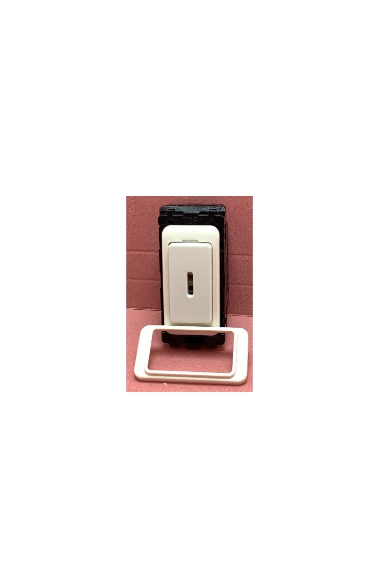 Quadrant Curveline Key Switch 20A DP Including Secret Key for Grid Plate, White - QG30KY - Quadrant - Falcon Electrical UK