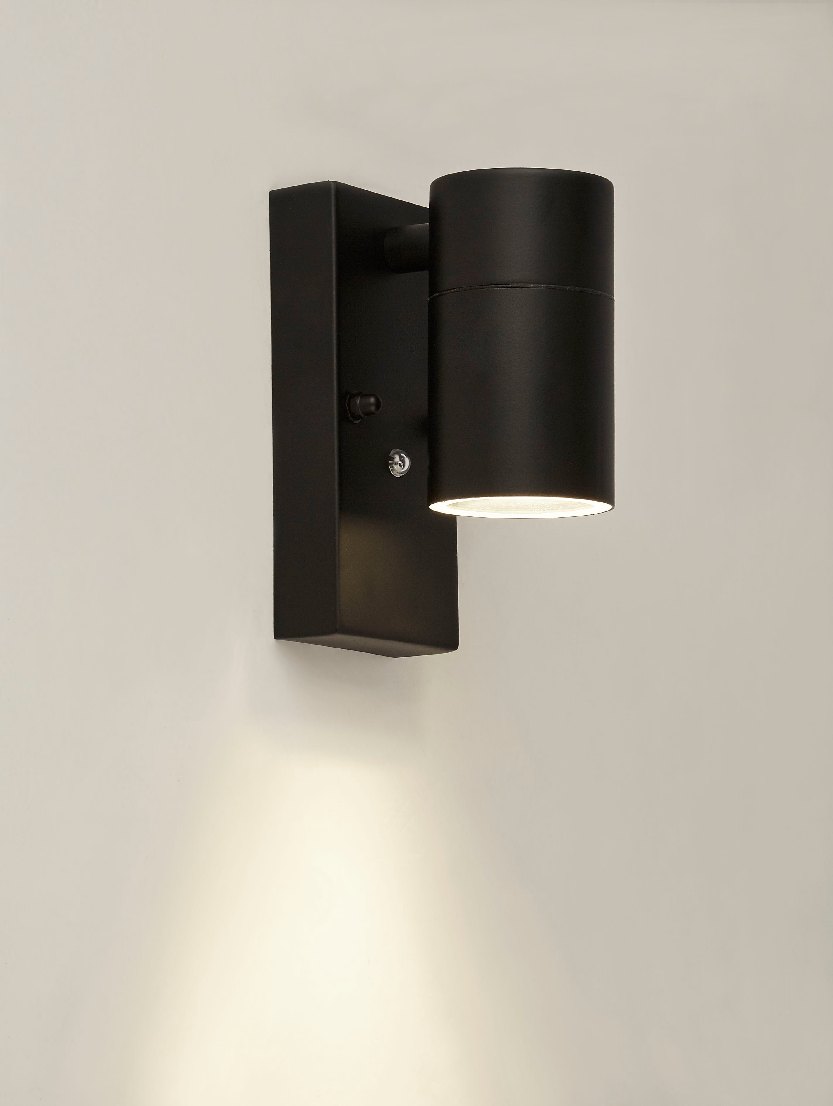 Searchlight 14601BK Rochester Outdoor Wall Light - Black Metal ...