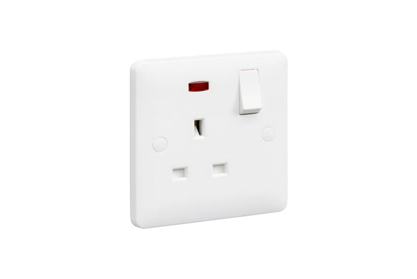 MK Base 13A 1G SP Switched Socket with Neon (MB2657WHI)