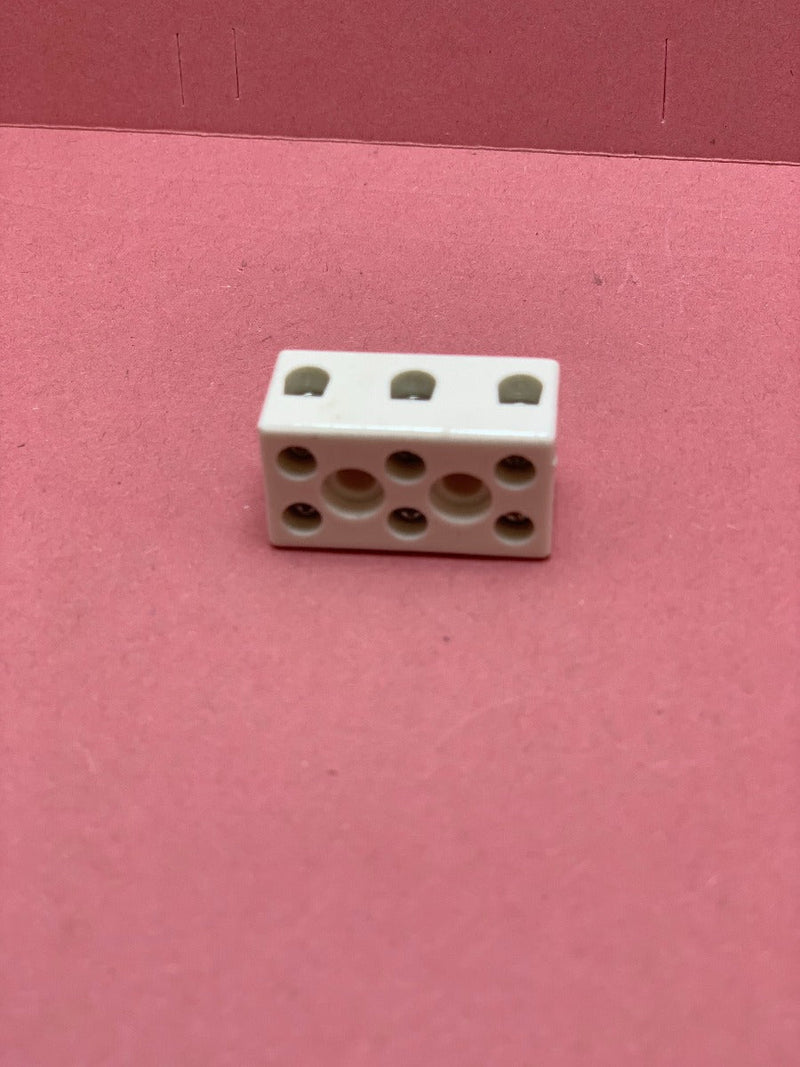 Quadrant XL 15A 3 Way Porcelain Block - PCN153